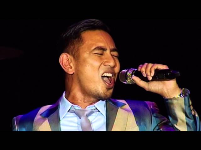 Irreplaceable Concert  Rio Febrian - Bukan Untukku class=