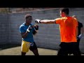 Hfl 1 un kickboxer contre un combattant de mma 