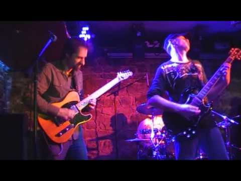 No Age & Marc Schaeffer intro, solo Gilmour et improvisation sur The Wall (Pink Floyd)
