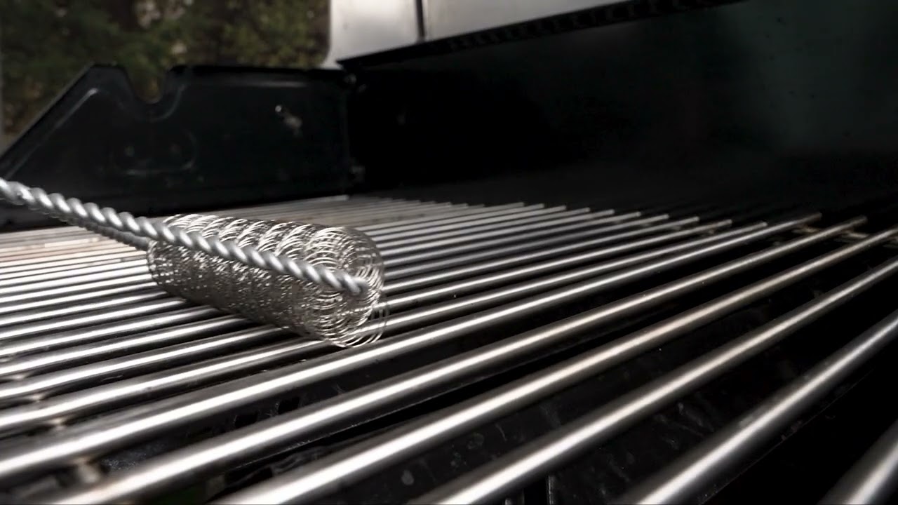 Spiral Grid Brush - Mr. Bar-B-Q