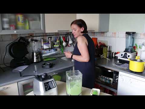 Суп пюре из брокколи с картофелем и сыром в блендере Gemlux