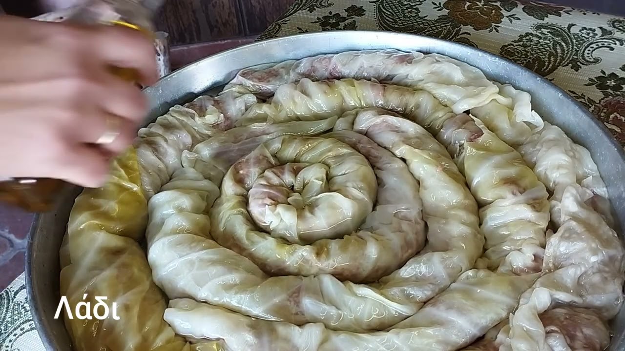 πως φτιάχνω λαχανοντολμάδες γυριστούς στο φούρνο σε 10'😉 πανεύκολο τύλιγμα 🤩🤩γιορτινό γεύμα παρέας!