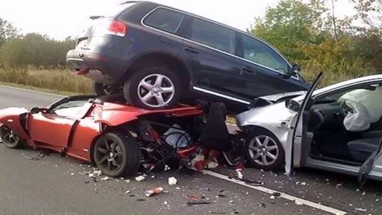 Crazy Car Accident 2018 ¦ Car Crash Compilation 18 Most Shocking Car