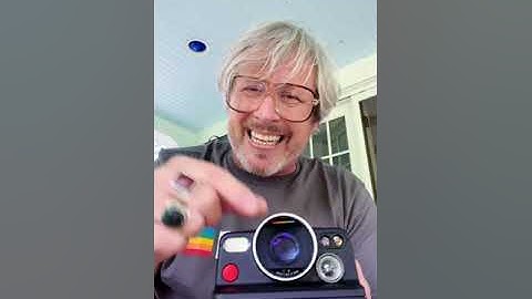 Polaroid i-2 Best Lens Ever or Plastic Junk?