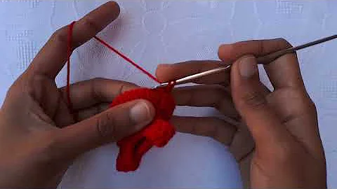 Easy Crochet Keychain Tutorial: Mini Dress for Beginners