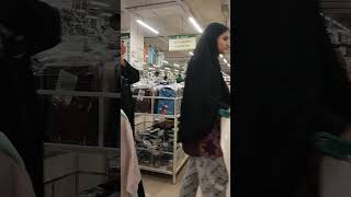 kaha_#mall hai comment me bataye_#love _#yotube _#family _#sport _#me