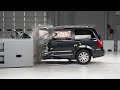 2014 Chrysler Town & Country driver-side small overlap IIHS crash test