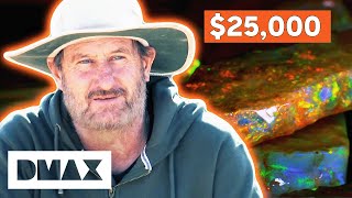 Blacklighters Haul Opal Worth An Impressive $25,000 | Outback Opal Hunters