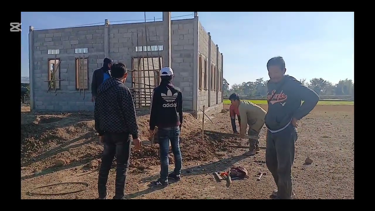 ทำบ้านก็ยังไม่เสร็จก็ออกมาข้างหน้าเพิ่ม 3 เสา