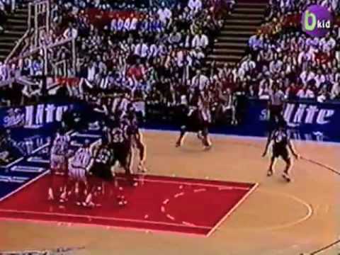 AI and Stackhouse' Sixers vs Barkley, Hakeem, Clyde's Rockets : NBA 97-98