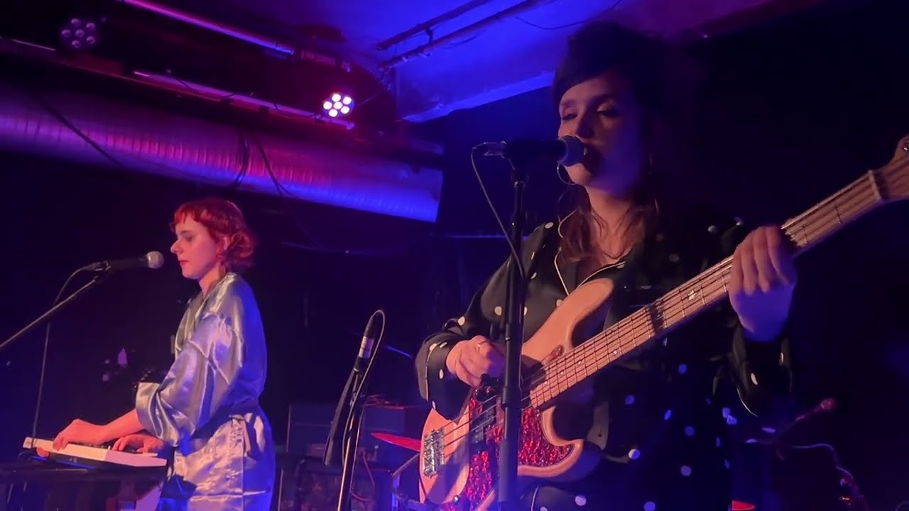 Femmes Fatigueés - Femmes Fatigueés - Live @ Goldener Salon, Hamburg - 01/2026