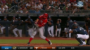 CIN@SD: Votto hammers a two-run shot to center