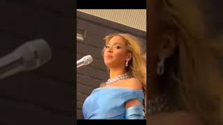 beyonce konserde seyirciye bombastic side eye bakışı yapıyor 😅 #shorts