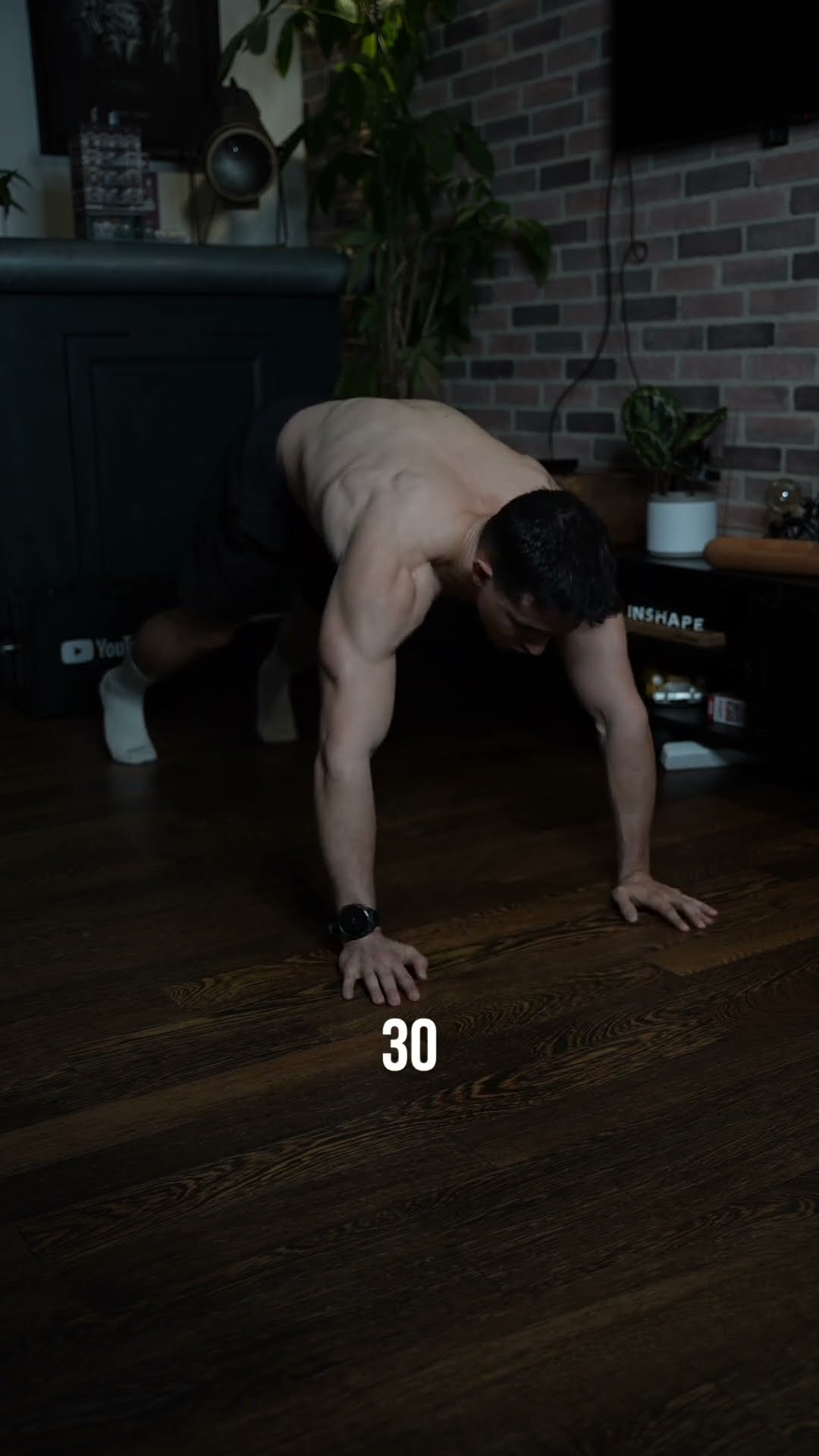 Day 61/365 one more push-up everyday during 1 year !! ?