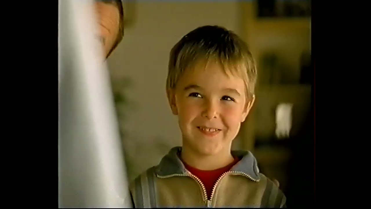 T\/N - Blok reklamowy (fragment). 04.10.2002 r.