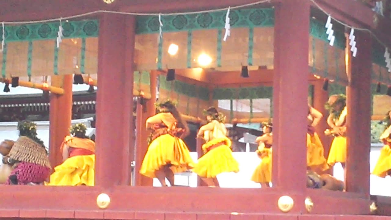 ハラウ・オ・ケクヒによる、鶴岡八幡宮でのフラ奉納　その２