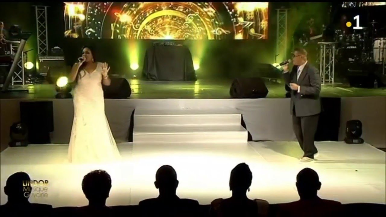 Nadège Chauvet et Arnaud Champesting - Titre : No komisyon