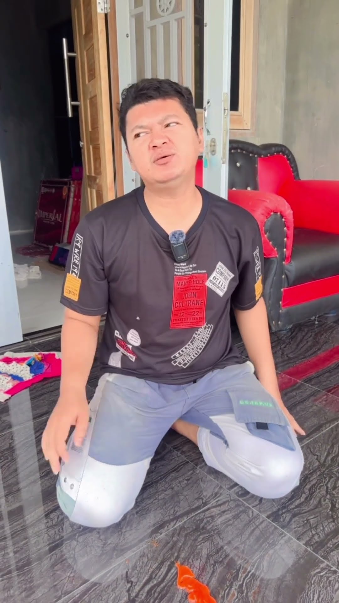 Solusi lantai ketumpahan saos