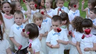 Download lagu Dečiji hor Orfej KAD JE SRCE LJUBAVI PUNO Dečiji hor Orfej KAD JE SRCE LJUBAVI PUNO