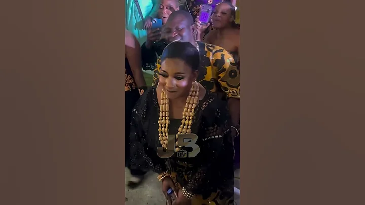 AFREZ OWO AND MIDE MARTINS LOVED UP MOMENT AT LAJE LAJE PREMIERE