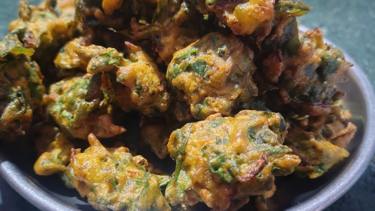 पालक के पकौड़े अगर इस विधि से बनेंगे तो बहुत टेस्टी और कुरकुरे बनेंगे/palak pakoda/PankajVlogs-j7e 👌