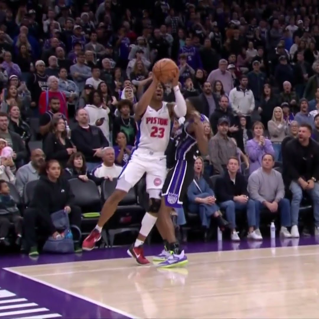 ? BREAKING: Kings fire Mike Brown after 5th-straight loss, 19-PT comeback by Pistons