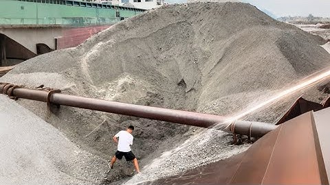 Barge unloading 3500 tons of ore - smooth and fast flow of ore - Vlog of work on barge