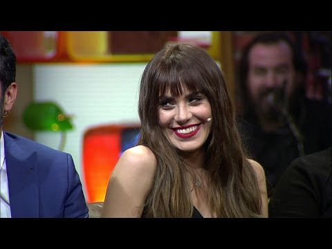 Beyaz Show- Beyaz ve Şükran Ovalı arasında flört rüzgarları esti!