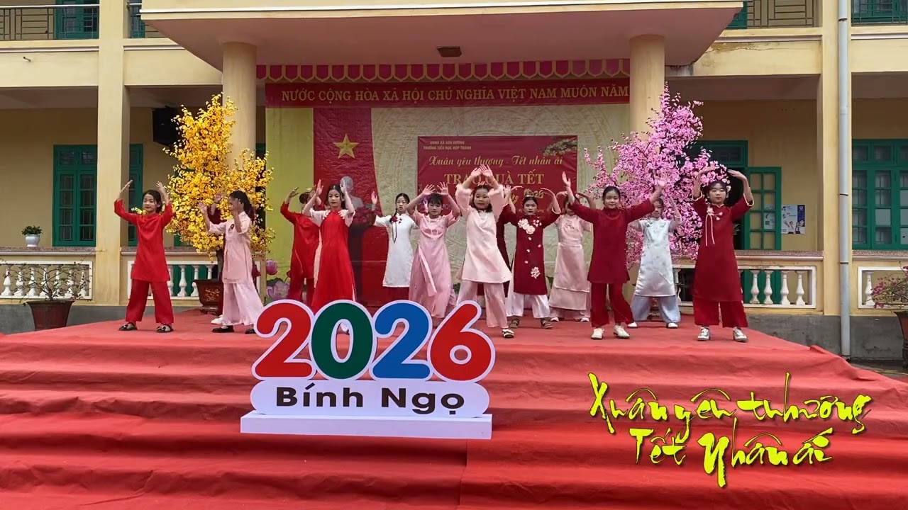 Dân vũ: phố xuân. biểu diễn: Đội nghệ thuật măng non