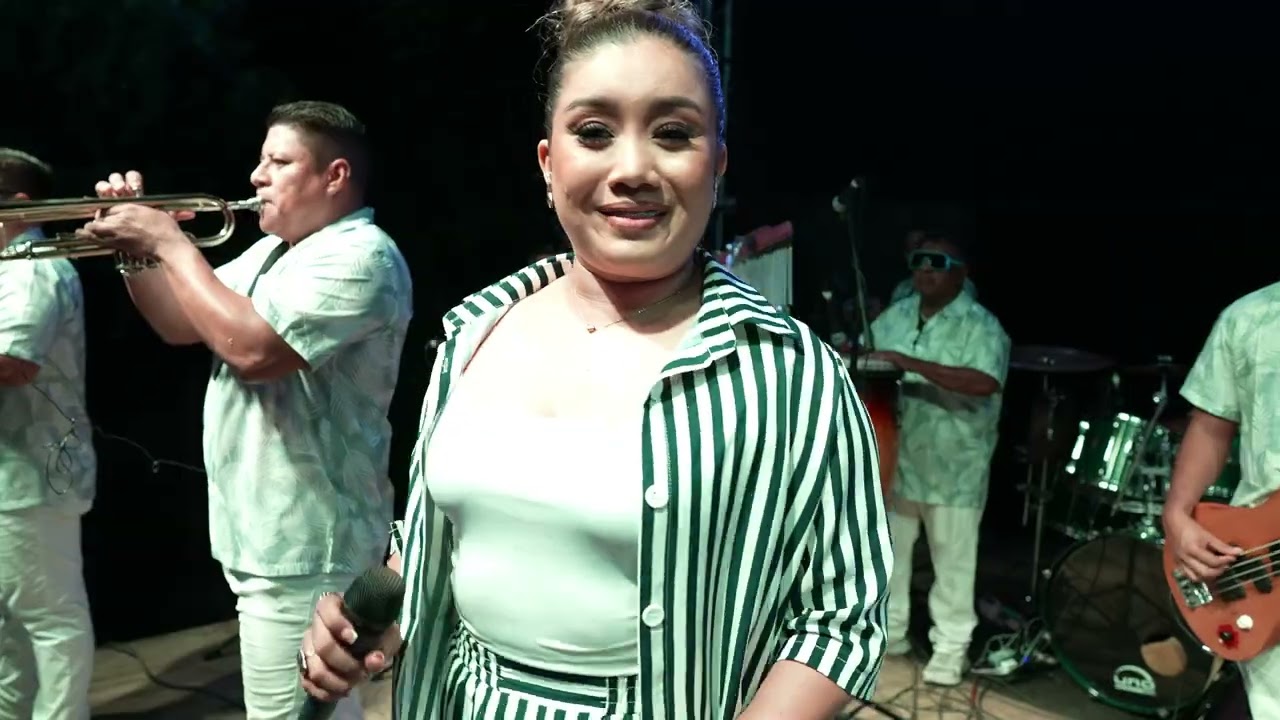 Mala, La roba maridos · Grupo Ardiente (En Vivo en Las Mesas)