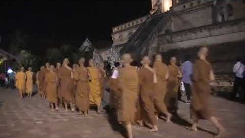 Light waving rite Wat Chedi Luang third, Chiang Mai Thailand