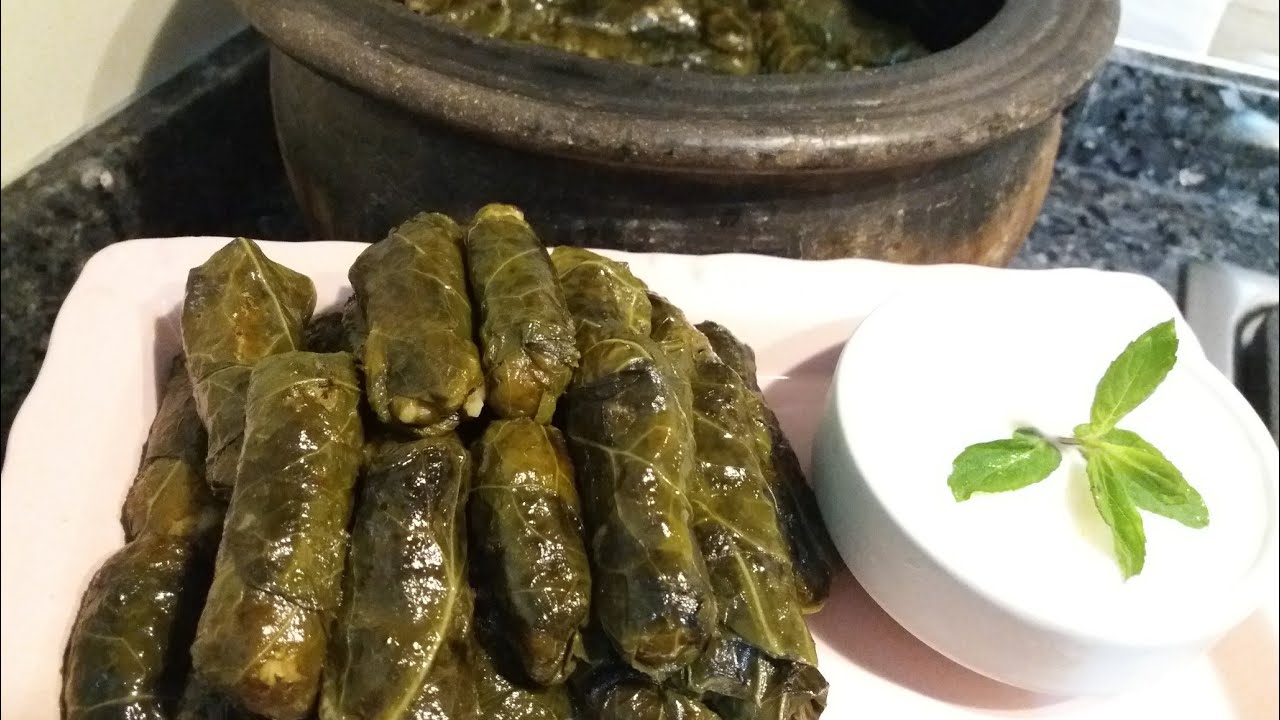 Karadeniz Usulü Sarma Tarifi|Bulgurlu Mısır Yarmalı Etli Karalahana Sarması (Güveçte) Nasıl Yapılır?