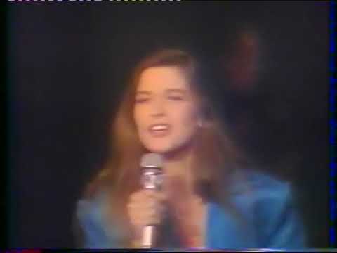 Corynne Charby Pas vu Pas pris Lahaye d'honneur