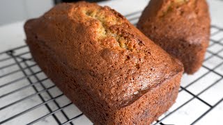 Super Moist Butterless Banana Bread | Chichabon