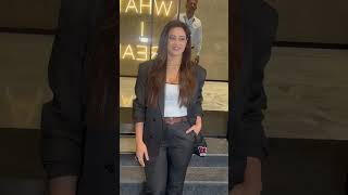 Shweta Tiwari Isnt Just Wearing The Outfit, She Is The Agenda.