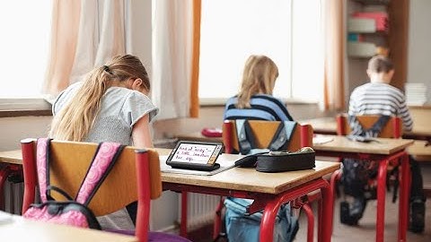 exploré 5 and 8: Handheld Magnifiers for Students in School or On-the-Go