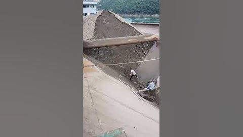 Ship unloading decompression video translated into English is: ”Ship unloading decompression video.