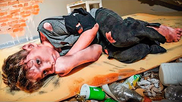 ENCONTREI UMA CRIANÇA MORANDO NO PORÃO DA MANSÃO ABANDONADA