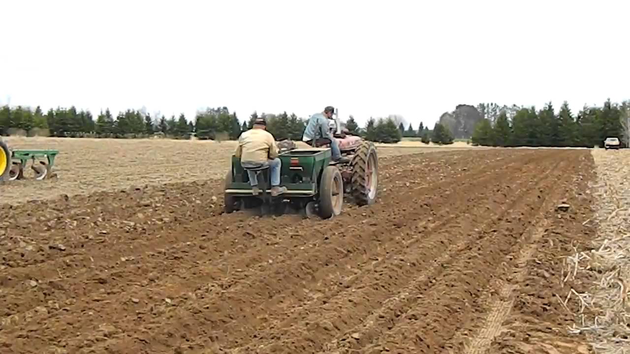 POTATO 2 ROW Planter FARMALL OLIVER IRON AGE