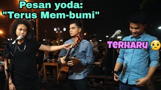 YODA IDOL LAGI-LAGI MEMBUAT PENONTON KAGUM , BED OF ROSES - BON JOVI (jalil feat yoda & tri suaka) chords