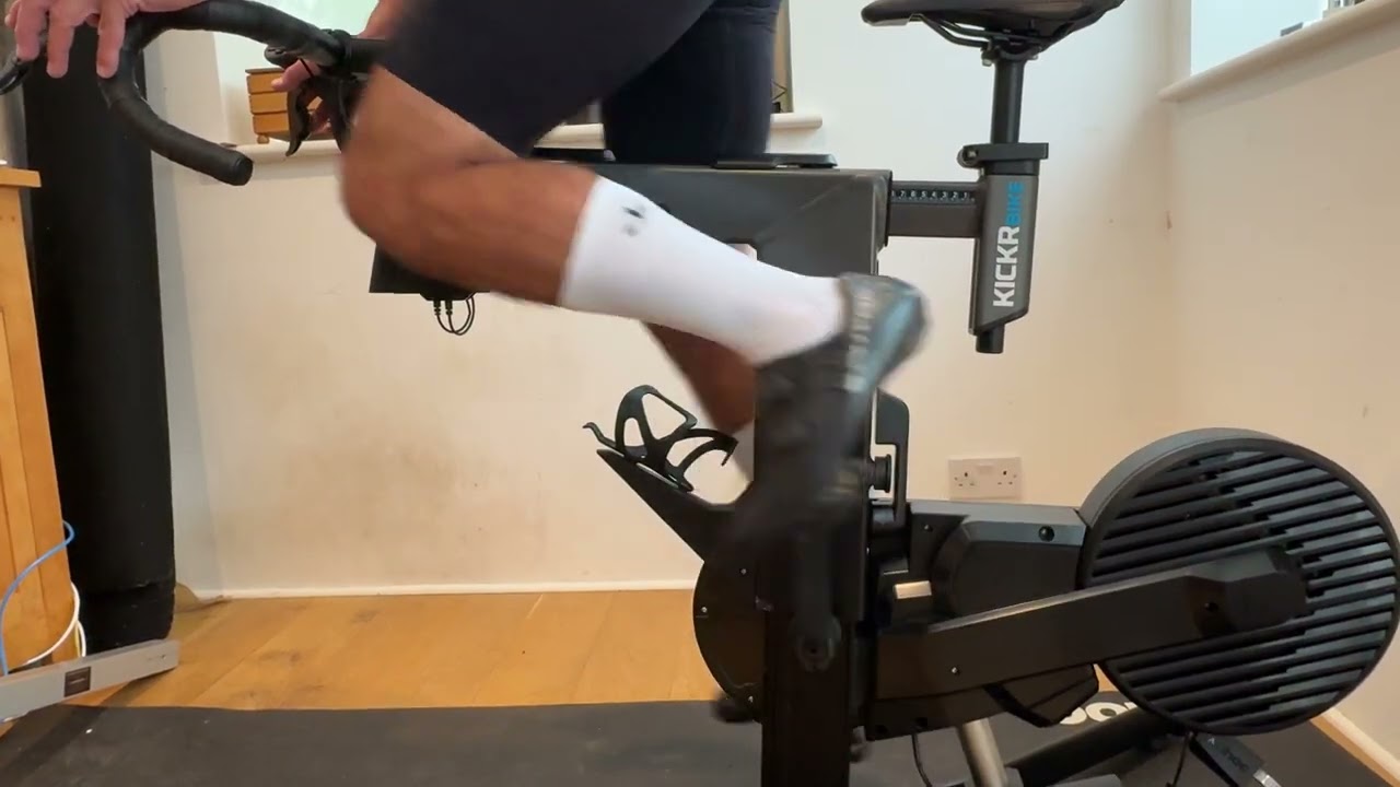 Wahoo Kickr Bike PRO // Standing