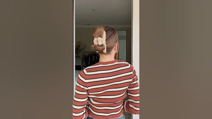COZY CLAW CLIP HAIRSTYLE IDEA