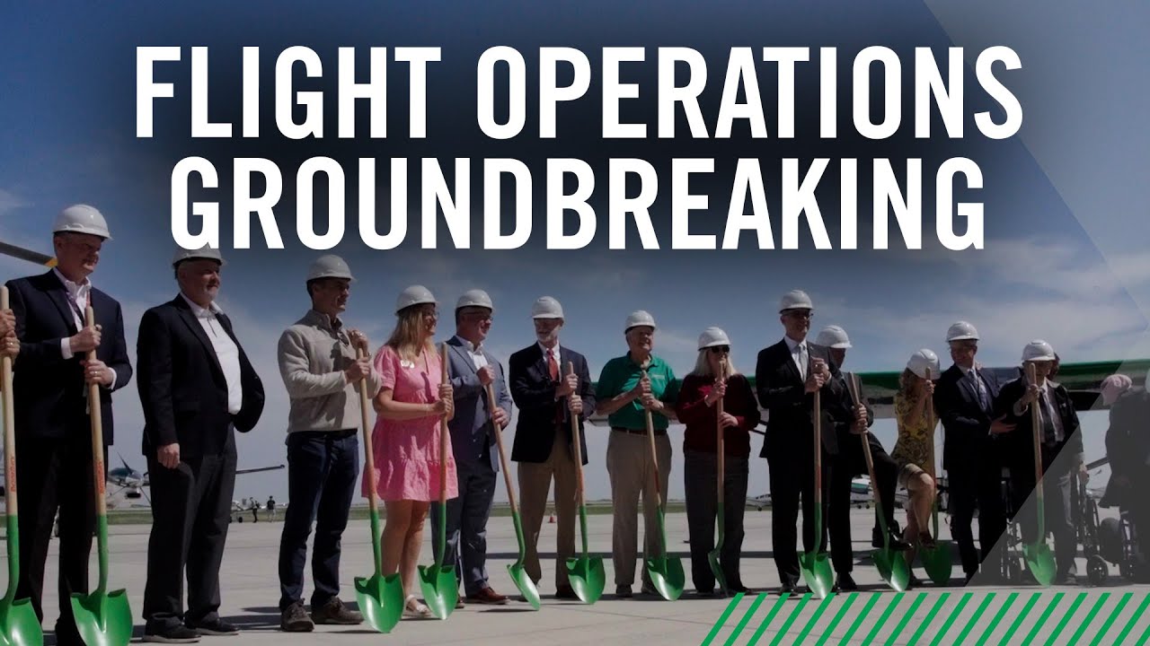 UND's New Flight Operations Center Takes Off - YouTube