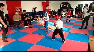 Девочка против мальчика - борьба и миксфайт (MMA girl against boy grappling and mixfight)