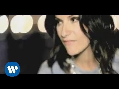 Laura Pausini - Con la musica alla radio (Official Video)