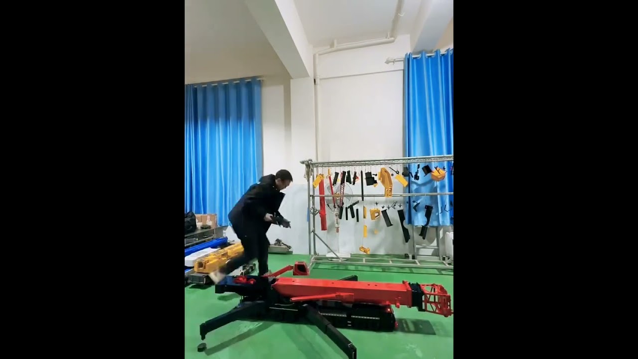 LTM 11200 remote-controlled crane sample testing