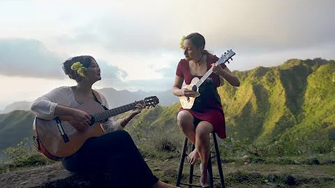 Carol of the Bells - Christmas Classic in Hawaii