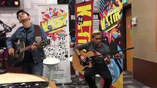 Sahabat acoustic (LIVE) di KLFM - Izzue Islam & Gjie 6ixthsense
