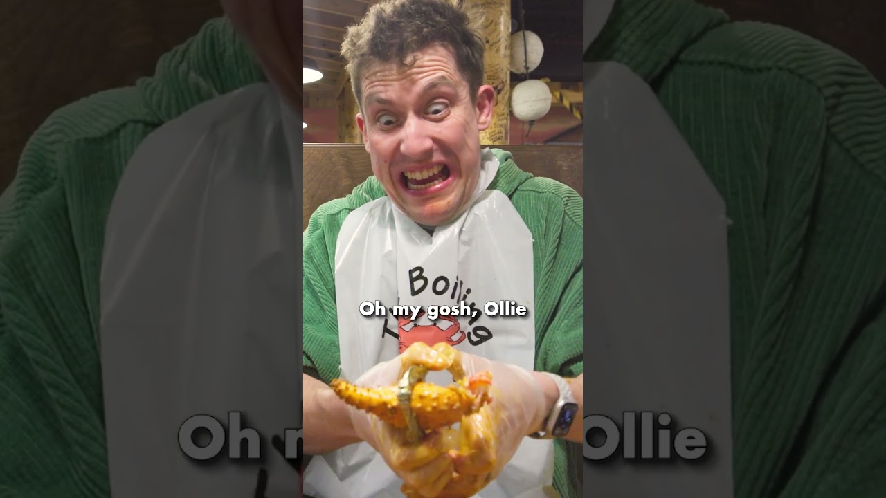 Two Brits try King Crab Leg from American Seafood Boil!