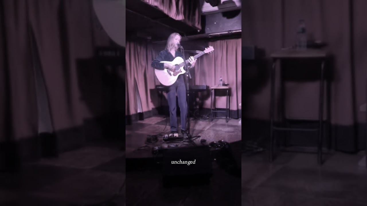 Follow 🤍 the title track from my debut album, live in London #acoustic #indiefolk #originalsong